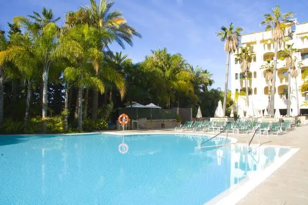 Guadalpin Suites - Havuz