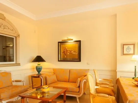 Guadalpin Suites - Oda