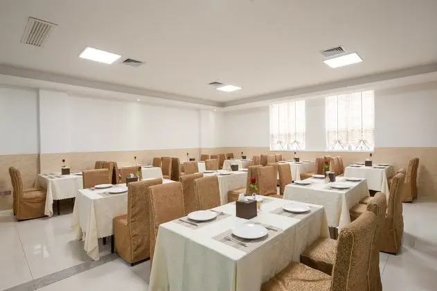 Guang Zhou Yu Zhu Wan Hotel - Yeme / İçme
