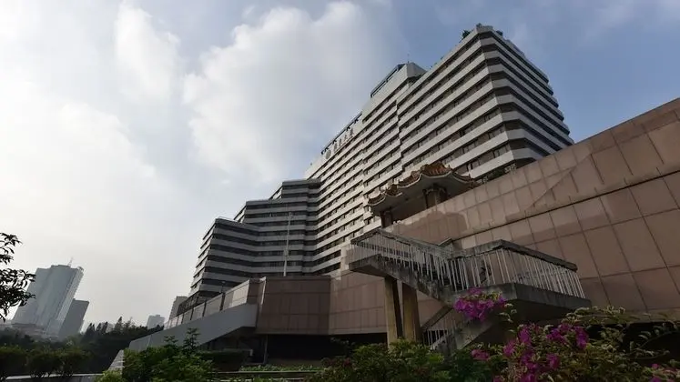 Guangdong Hotel - Dış Mekan