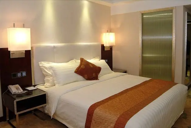 Guangdong Hotel - Oda