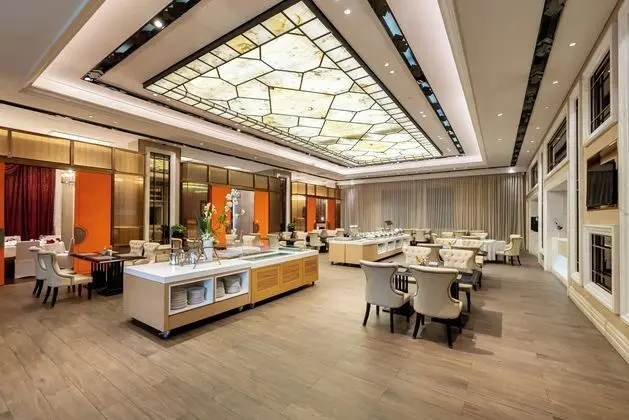 Guangdong Hotel - Shanghai