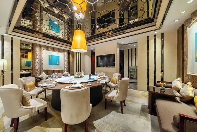 Guangdong Hotel - Shanghai - Yerinde Yemek