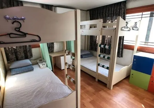Gudeok Guest House - Hostel - Oda