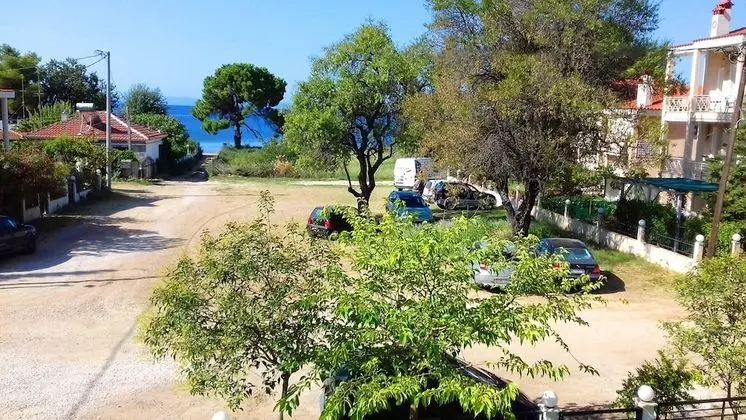 Guedin Sea Side House