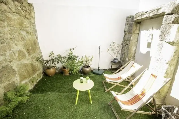 Guest  H4U Bonjardim Garden