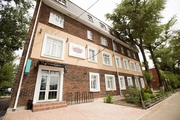Guest House Dom 17 - Dış Mekan