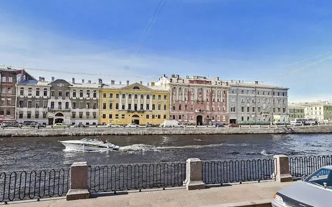 Guest house at Fontanka River Embankment 85