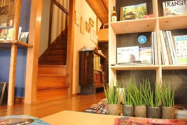 Guest House FUTARENO - Hostel - Lobi