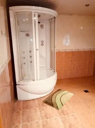 Guest House Gnezdo kota - hostel - Spa