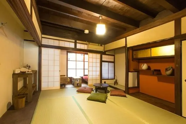 Guest House hachi - Hostel - Oda