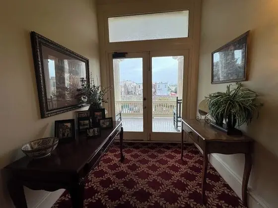 The Guest House Historic Mansion - Dış Mekan