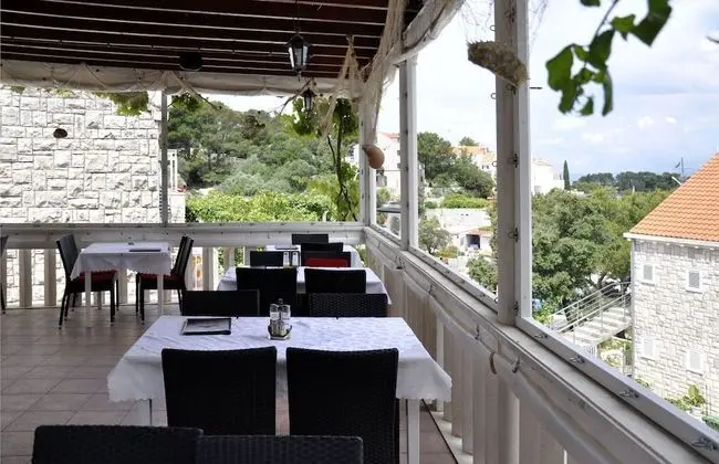 Guest House Matana Pomena - Yerinde Yemek