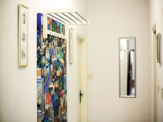 Guest House Palm Street - İç Mekan