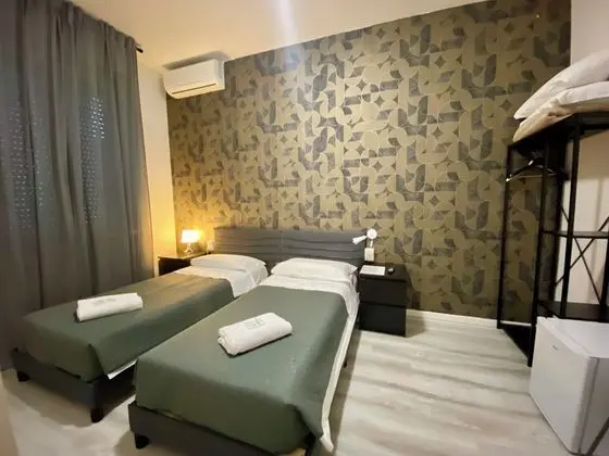 Guest House Pirelli - Genel