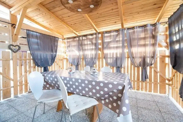 Guest House Pr`čut - Oda Manzaraları