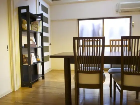 GUEST HOUSE TEN-ROKU - Hostel, Caters to Women - Yerinde Yemek