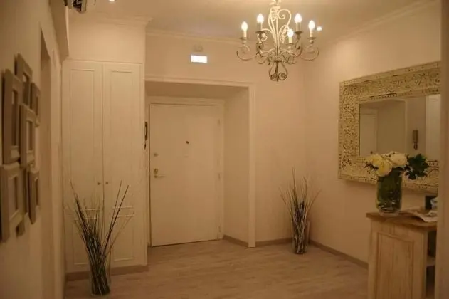 Guest House Urbana - Lobi