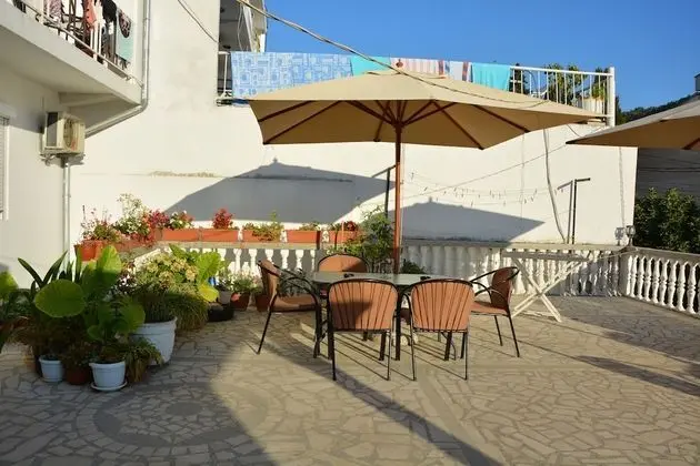 Guest House Vera - Dış Mekan