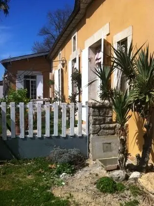 Guest House Yuccas & Tilleuls - Dış Mekan