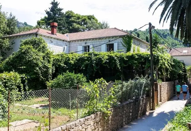 Guest House Zec-Lopud