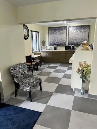 Guest Inn - İç Mekan