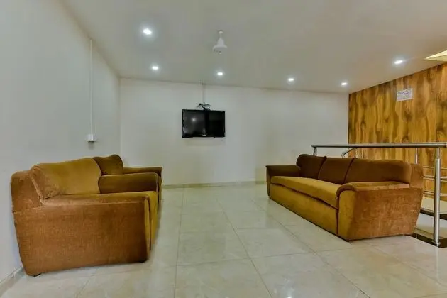 Guest Inn Residency - Lobi