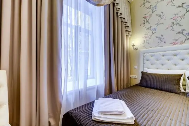 Guest rooms at Marata 10