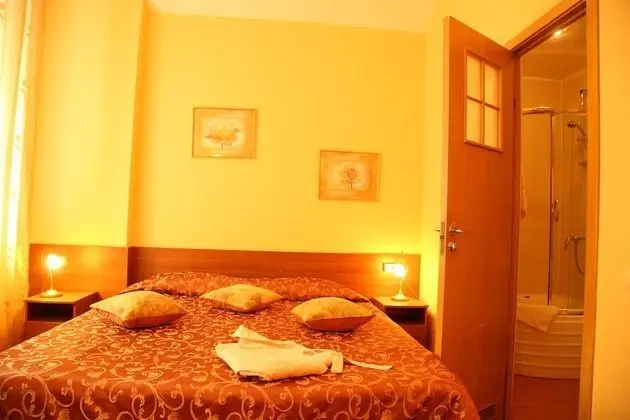 Guest Rooms Nevsky 150 - Öne Çıkan Resim