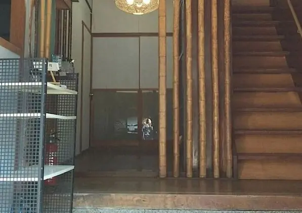 Guesthouse Angoso - Hostel - İç Mekan