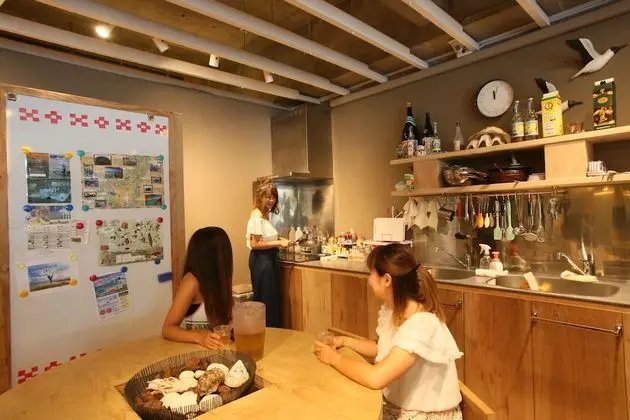 Guesthouse Chura Cucule Ishigakijima – Hostel - Yerinde Yemek