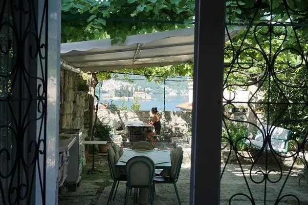 Guesthouse Dragutinovic - Dış Mekanlar