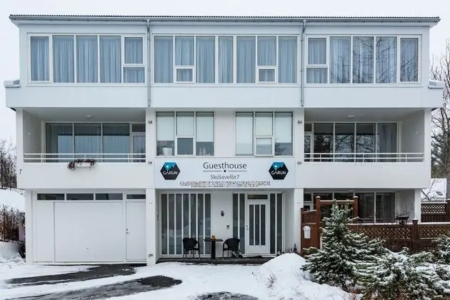 Guesthouse Garun, Skolavellir