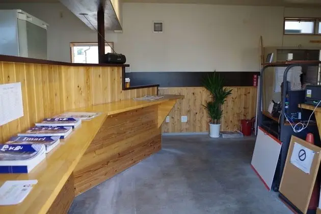 Guesthouse IMARI Honjin - Hostel - Lobi