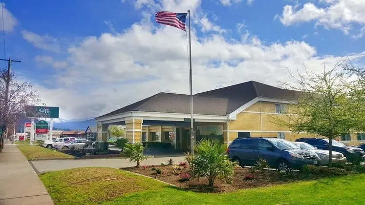 GuestHouse Inn Enumclaw