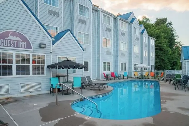 Guesthouse International Inn