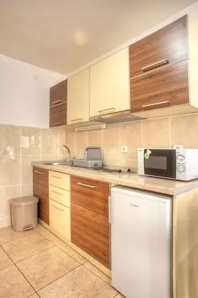 Guesthouse Maslina - Mutfak