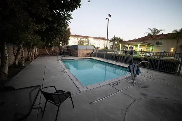 GuestHouse Pico Rivera Downey