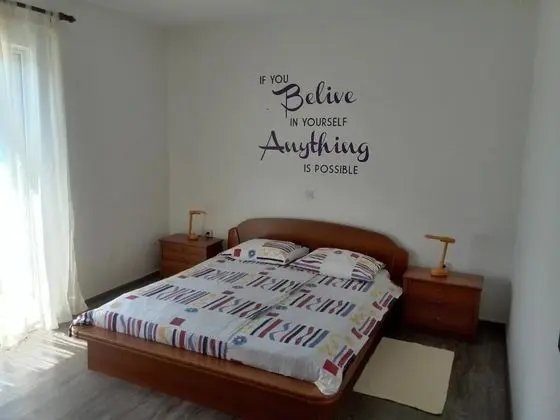Guesthouse Raffaello - Oda