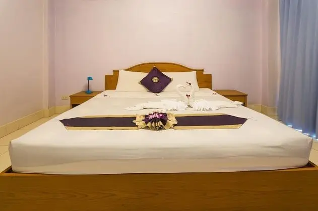 Guesthouse Restaurant Belvedere - Central Triple Room With Ac Near the Beach - Oda