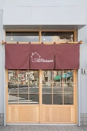 Guesthouse Secretbase - Hostel