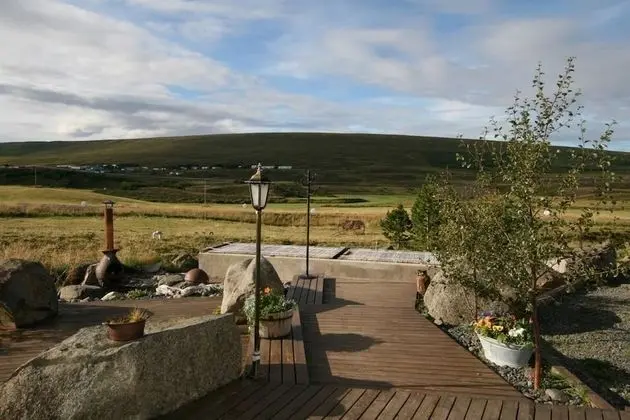 Guesthouse Stóru - Laugar - Havuz