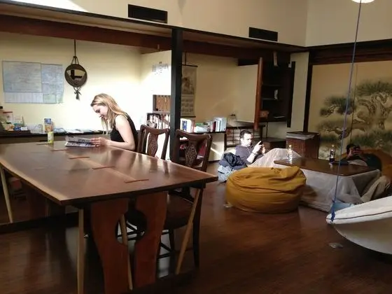 Guesthouse U-En - Hostel - Lobi
