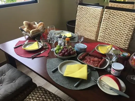 Guesthouse The View - Adults Only - Yerinde Yemek