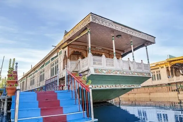 GuestHouser 1 BR Houseboat 126f - Dış Mekan