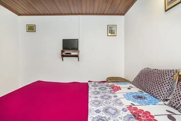 GuestHouser 2 BR Cottage f7d0 - Oda
