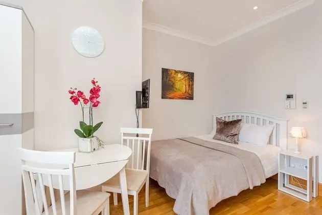 Guilford Street Apartments - Oda