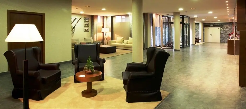 Guitart La Molina Aparthotel & Spa - Lobi