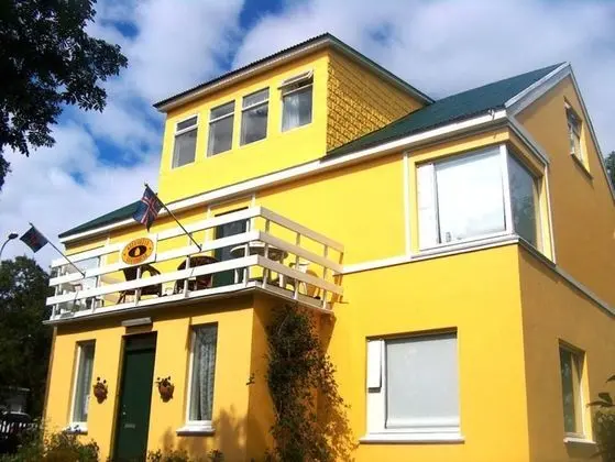 Gula Villan Þingvallarstræti