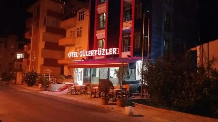 Otel Güleryüzler